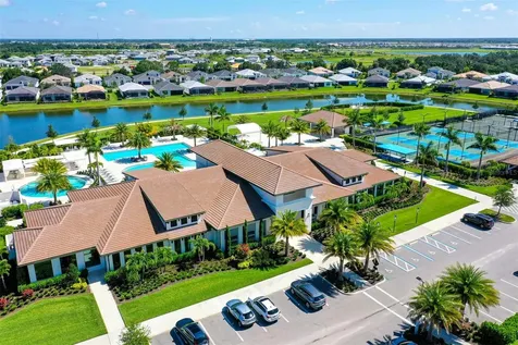 5018 Surfside Circle Lakewood Ranch FL 34211