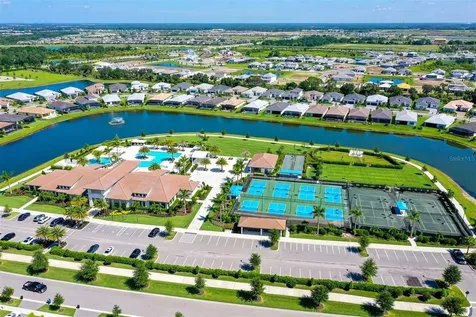 5018 Surfside Circle Lakewood Ranch FL 34211
