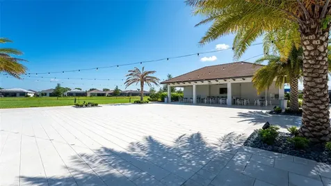 5018 Surfside Circle Lakewood Ranch FL 34211