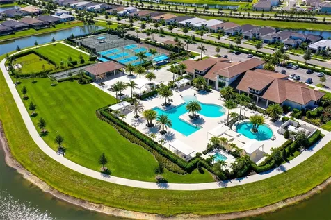 5018 Surfside Circle Lakewood Ranch FL 34211