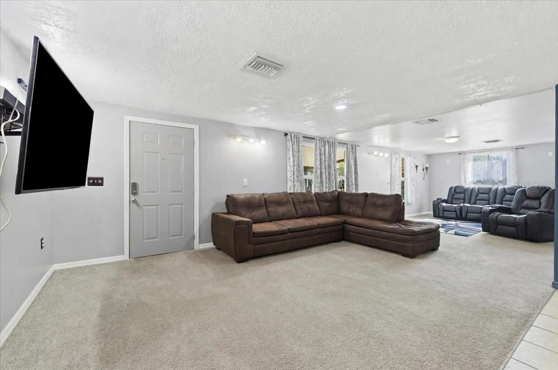 1240 Alligator Alley Haines City FL 33844