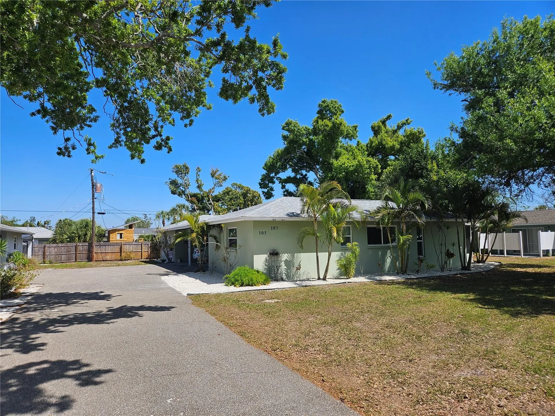 105 Base Avenue E Venice FL 34285