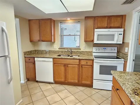 105 Base Avenue E Venice FL 34285
