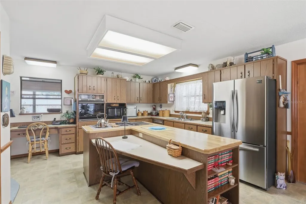 831 Freemans Farm Road Deland FL 32720