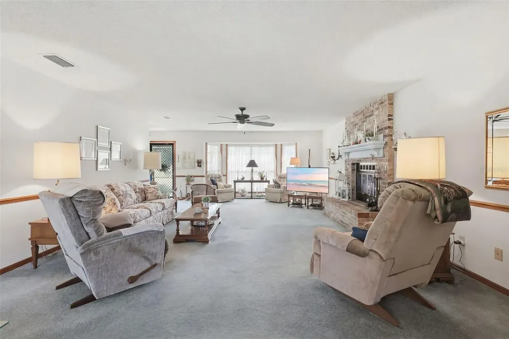 831 Freemans Farm Road Deland FL 32720