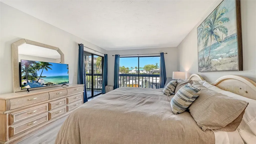 1249 Dockside Place Sarasota FL 34242