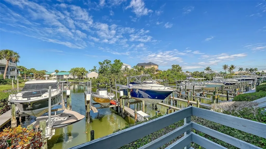1249 Dockside Place Sarasota FL 34242
