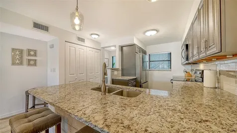 1249 Dockside Place Sarasota FL 34242
