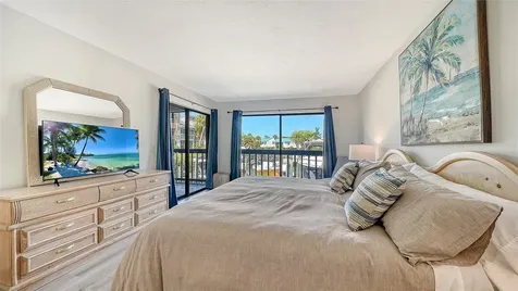 1249 Dockside Place Sarasota FL 34242