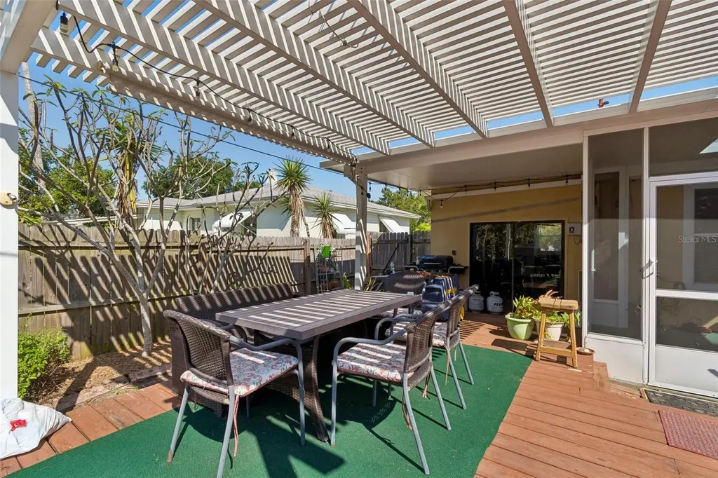 6226 8th Avenue S Gulfport FL 33707