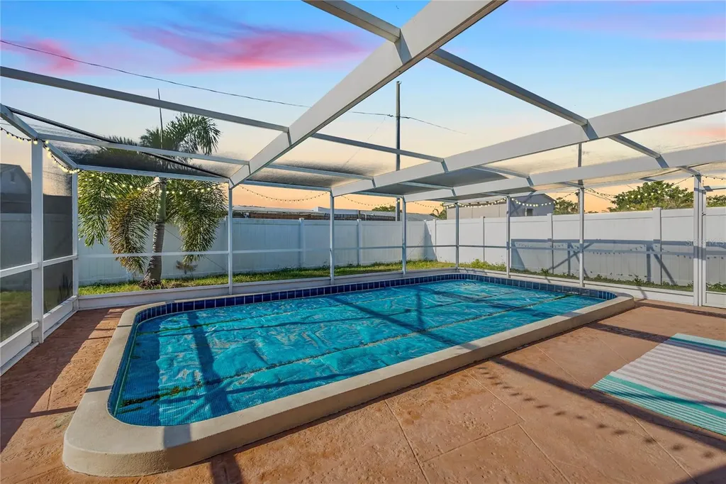 8318 76th Avenue Seminole FL 33777