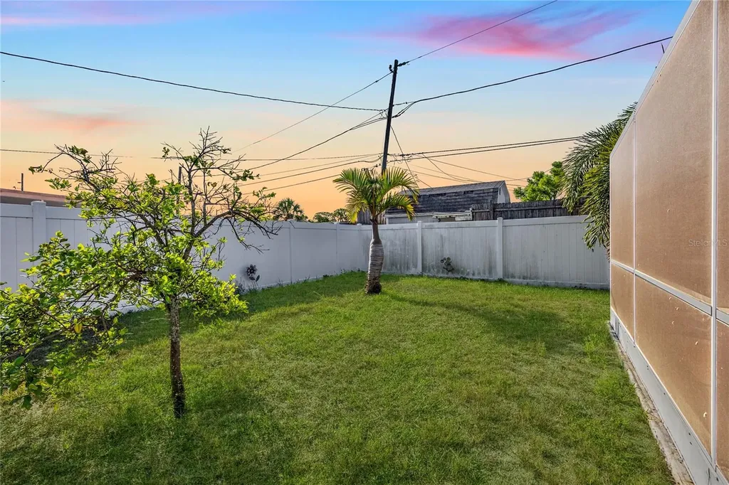 8318 76th Avenue Seminole FL 33777