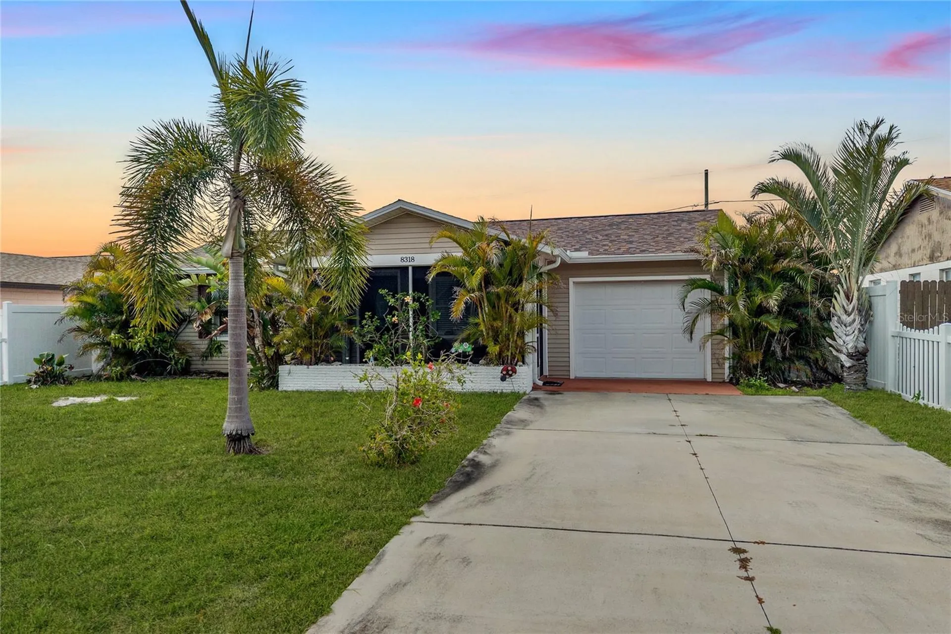 8318 76th Avenue Seminole FL 33777