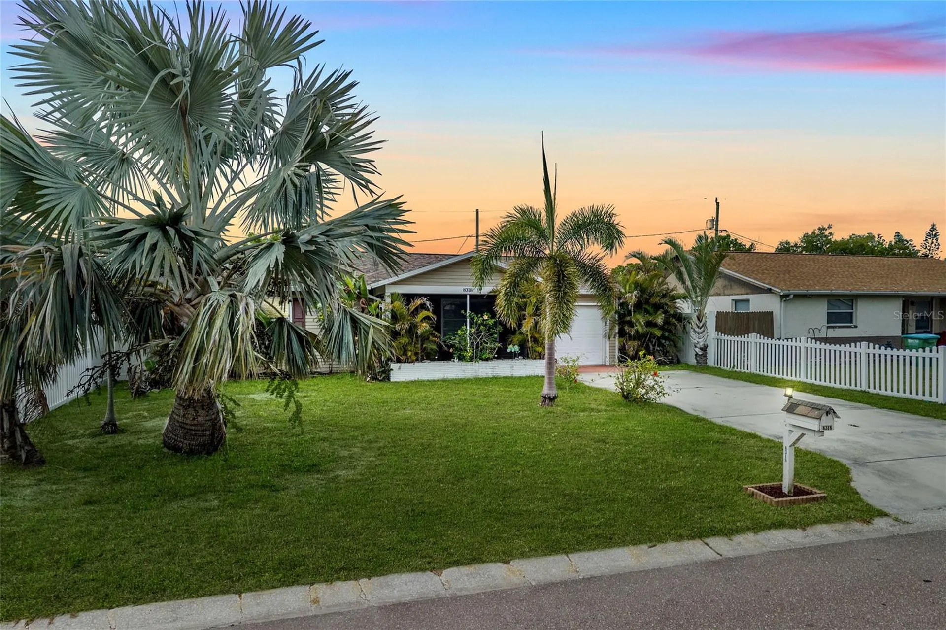 8318 76th Avenue Seminole FL 33777