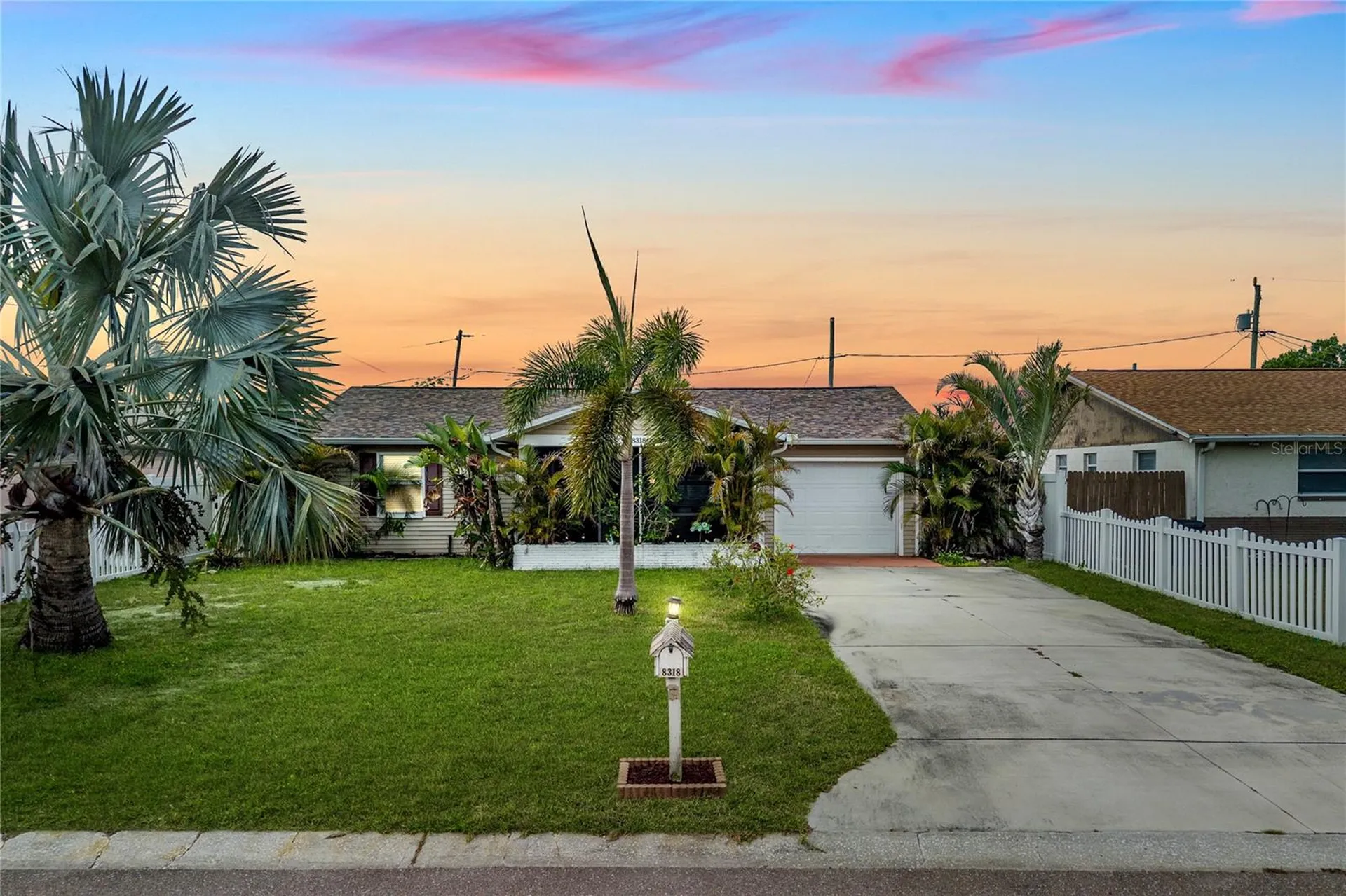 8318 76th Avenue Seminole FL 33777