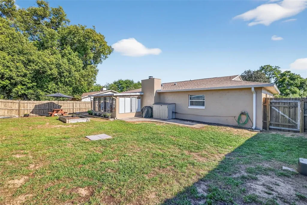 507 Firewood Avenue Eustis FL 32726
