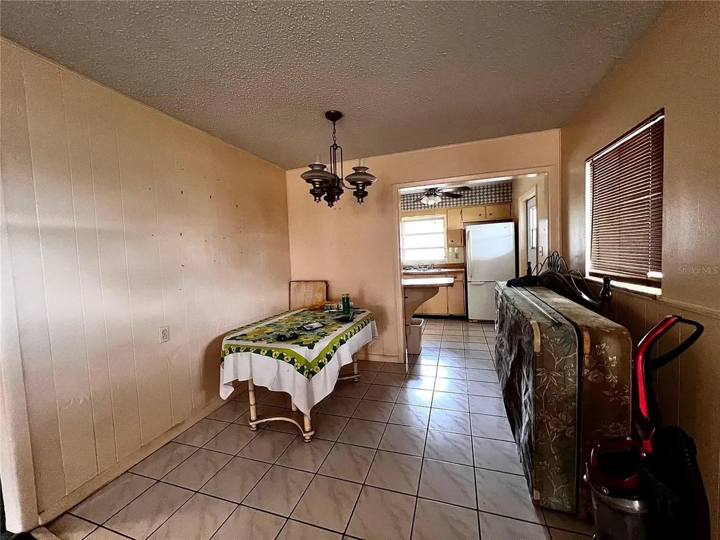 7808 N Woodlynne Avenue Tampa FL 33614