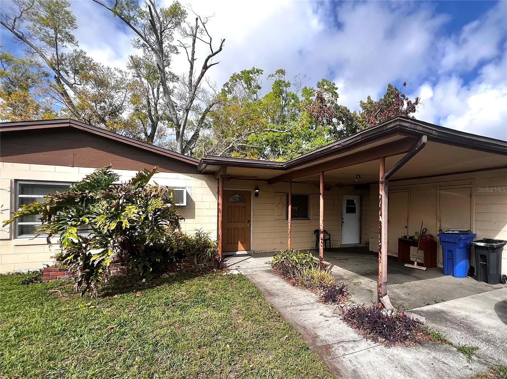 7808 N Woodlynne Avenue Tampa FL 33614