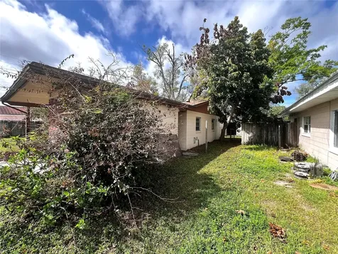 7808 N Woodlynne Avenue Tampa FL 33614