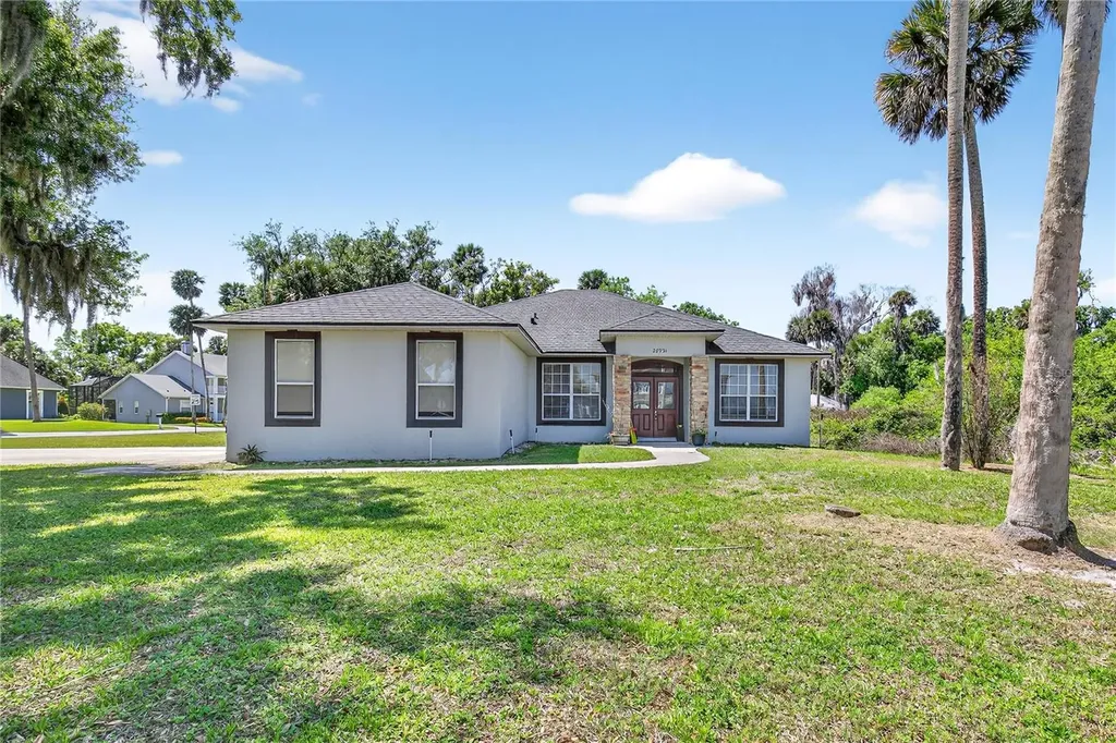 28931 Beauclaire Drive Tavares FL 32778