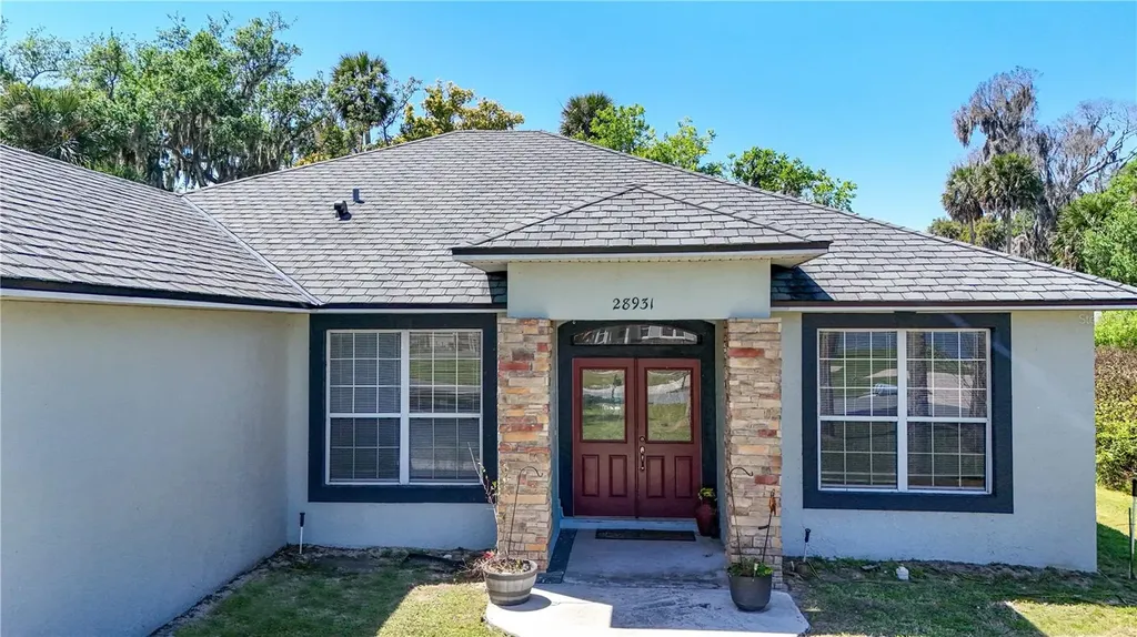 28931 Beauclaire Drive Tavares FL 32778