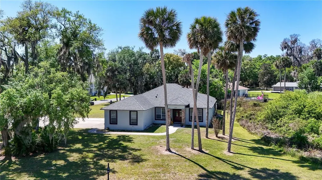 28931 Beauclaire Drive Tavares FL 32778