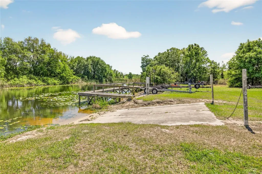 28931 Beauclaire Drive Tavares FL 32778