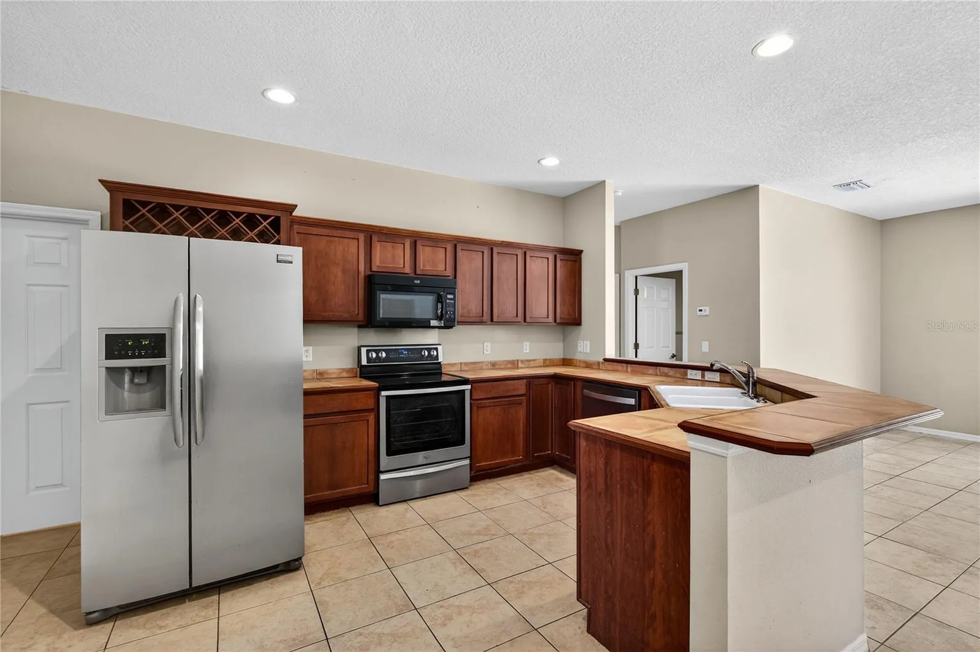28931 Beauclaire Drive Tavares FL 32778