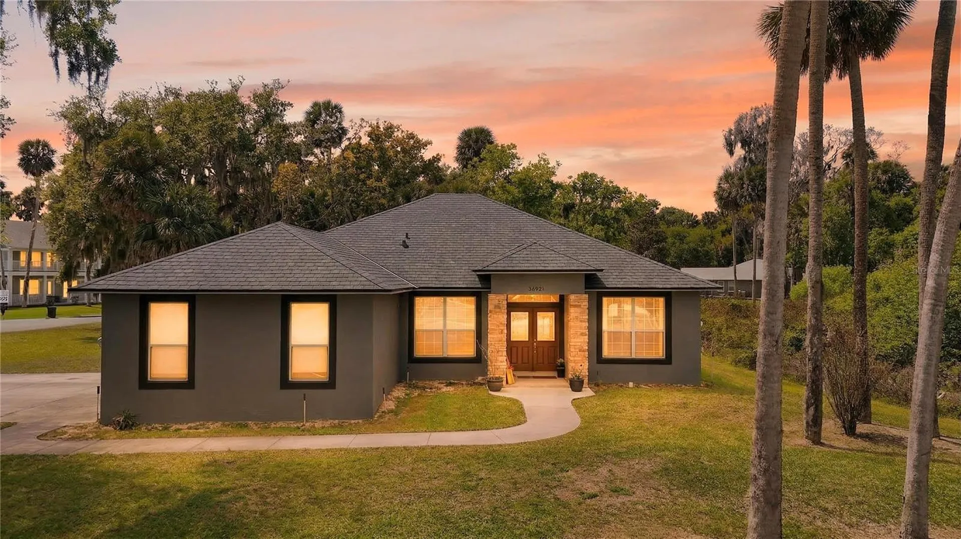 28931 Beauclaire Drive Tavares FL 32778