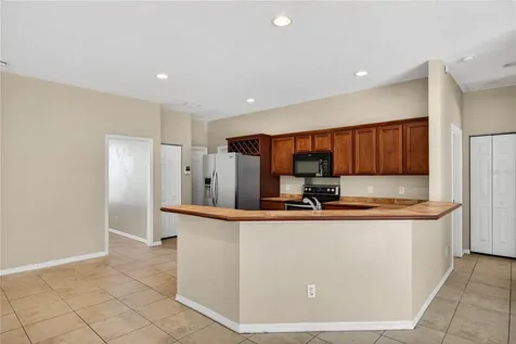 28931 Beauclaire Drive Tavares FL 32778