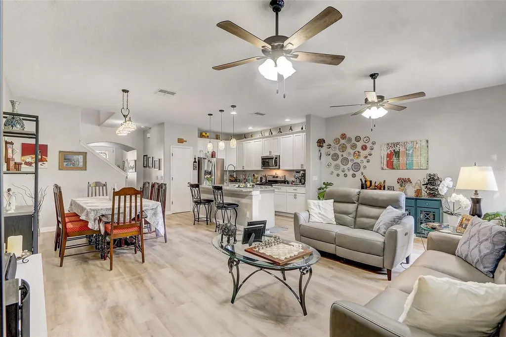517 Lake Eagle Lane Sanford FL 32773