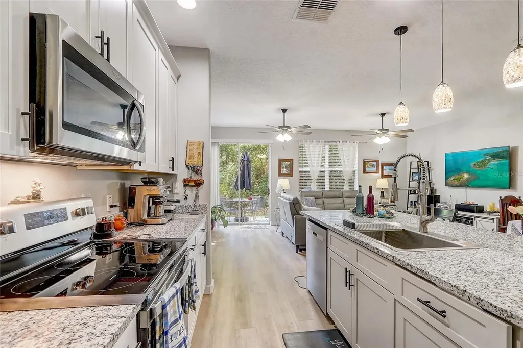 517 Lake Eagle Lane Sanford FL 32773