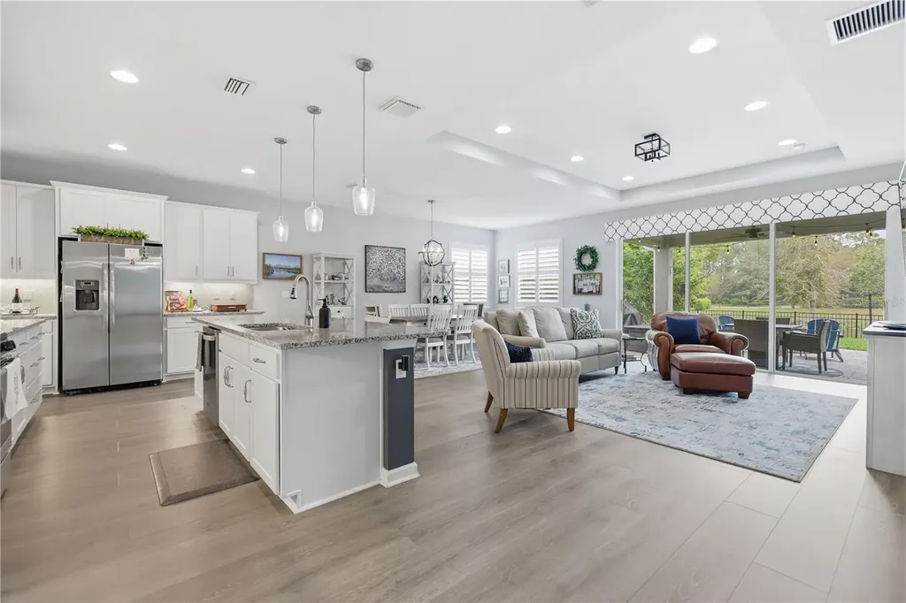 261 Old Moss Circle Deland FL 32724