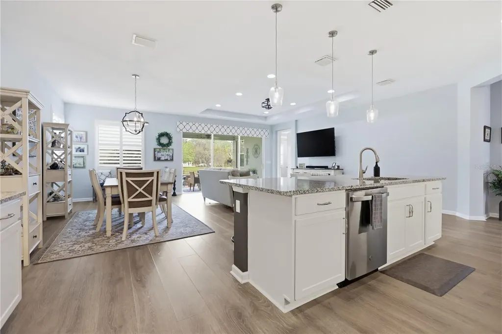 261 Old Moss Circle Deland FL 32724