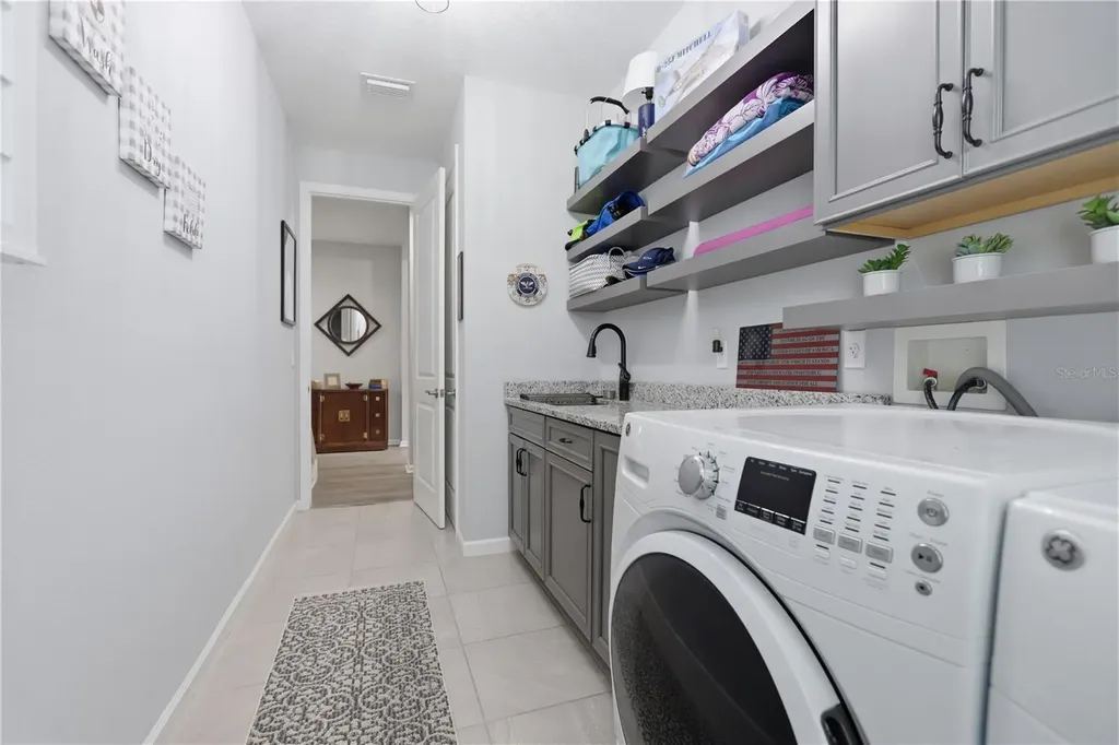 261 Old Moss Circle Deland FL 32724