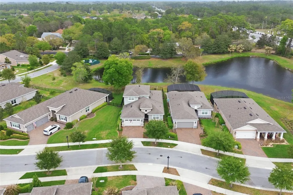 261 Old Moss Circle Deland FL 32724
