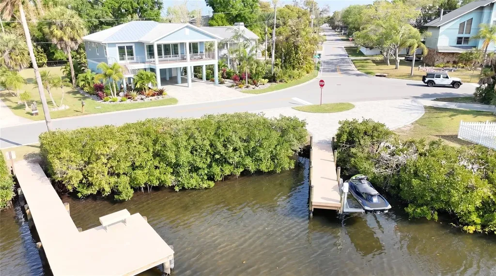 231 Lagoon Drive Palm Harbor FL 34683