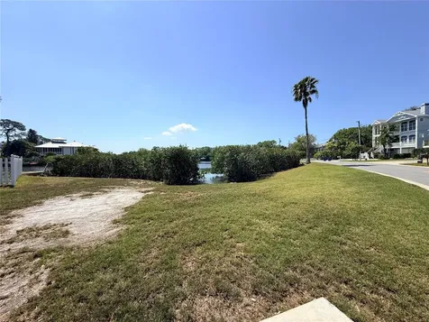 231 Lagoon Drive Palm Harbor FL 34683