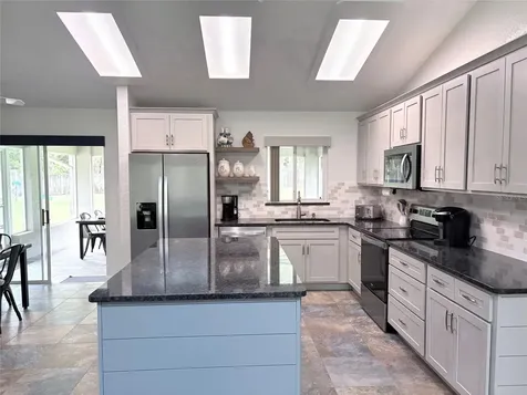 313 N Hill Avenue Deland FL 32724