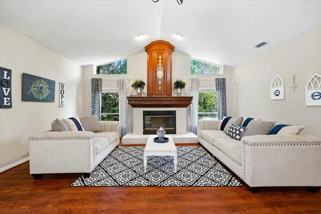 1384 Forestedge Boulevard Oldsmar FL 34677
