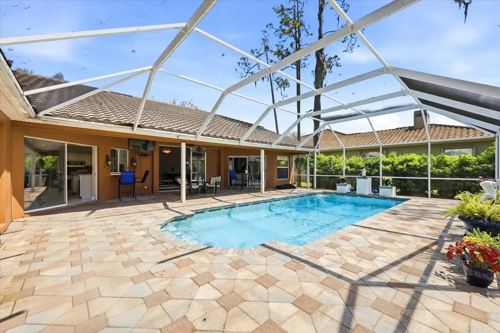 1384 Forestedge Boulevard Oldsmar FL 34677