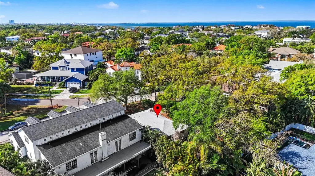 4811 S Sunset Boulevard Tampa FL 33629