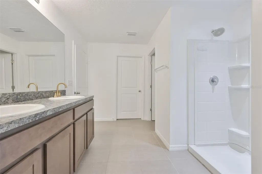 5461 Magdalene Way Zephyrhills FL 33541