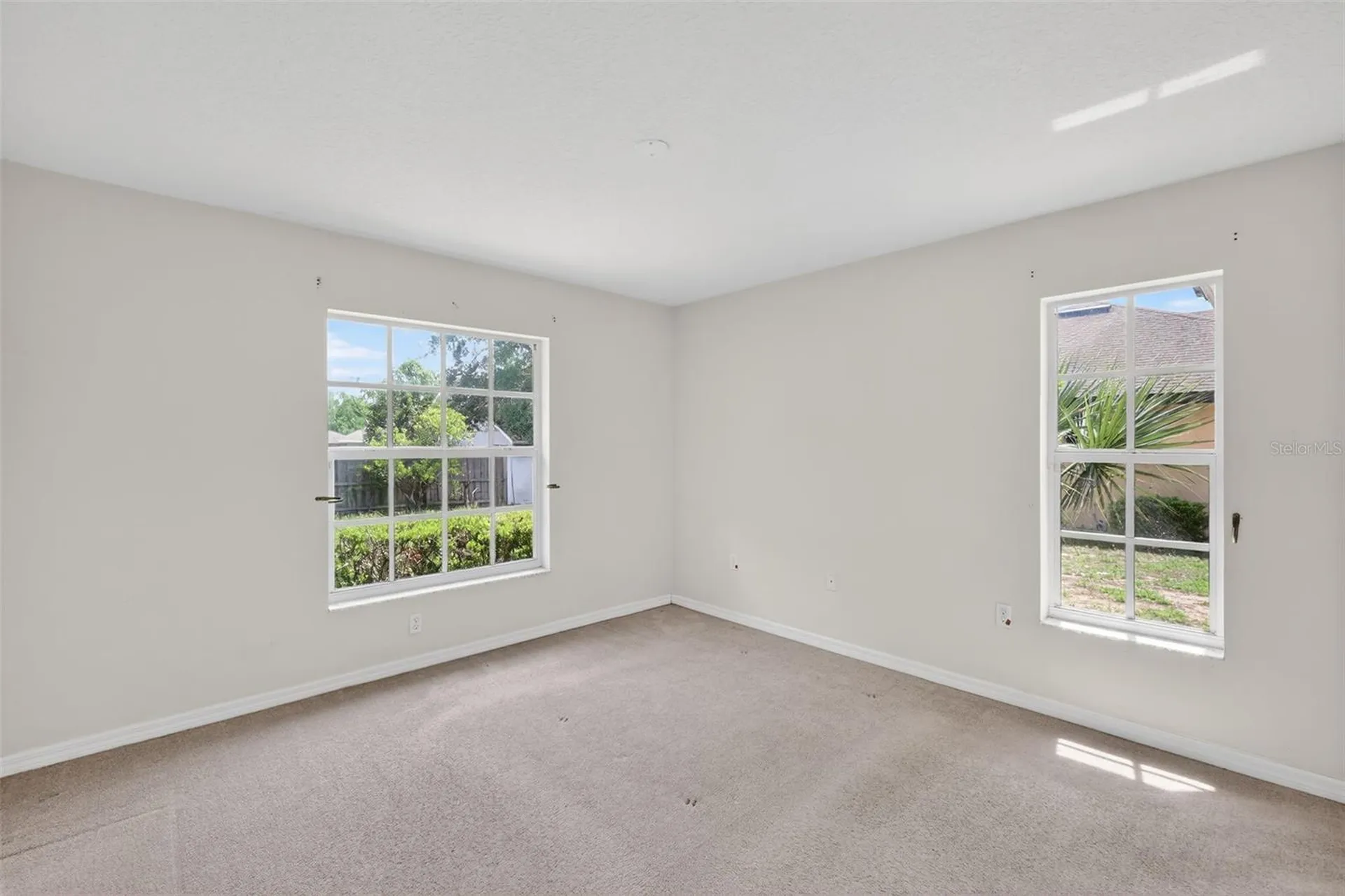 4873 Marsh Harbor Drive Tavares FL 32778