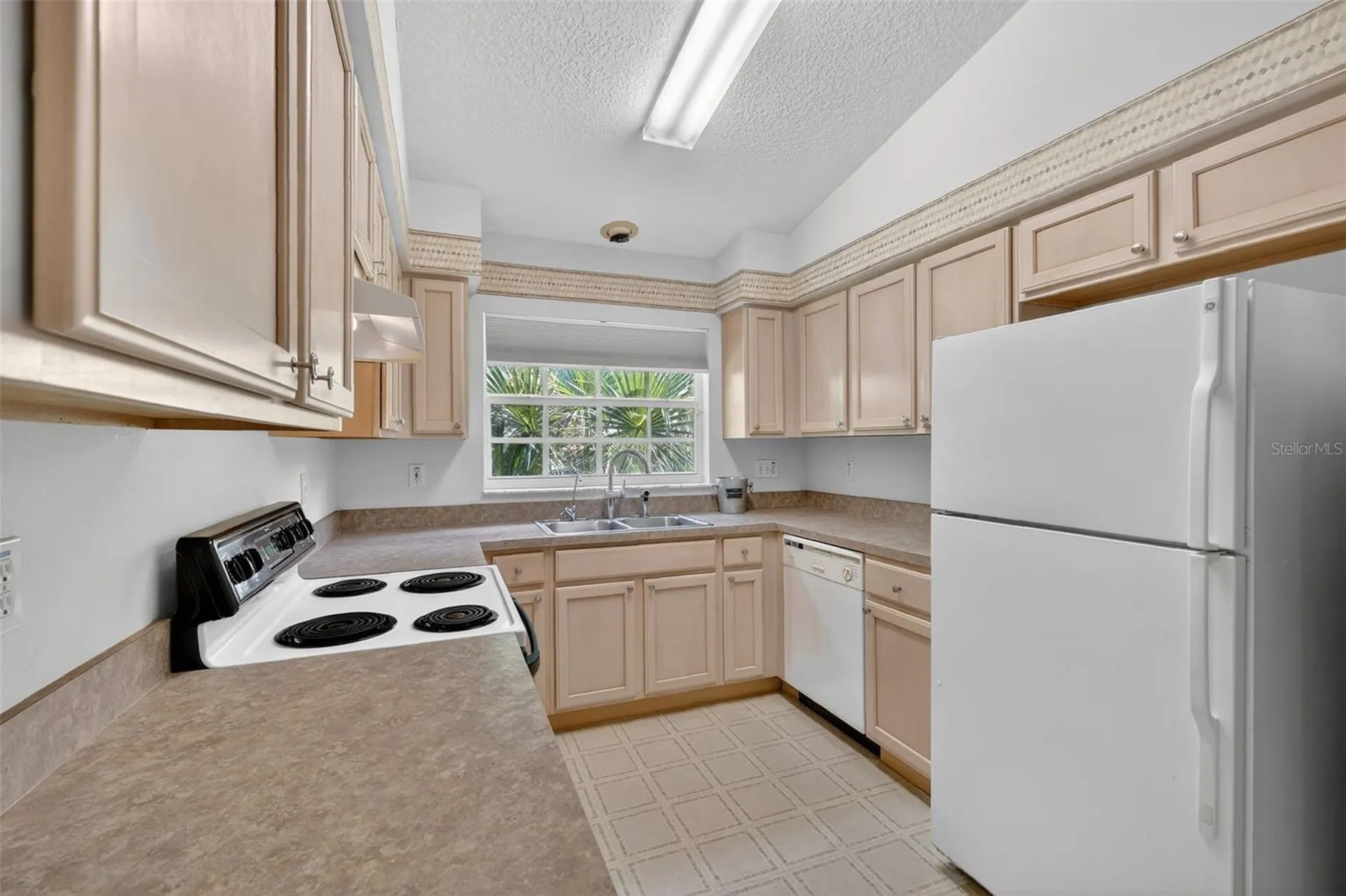 4873 Marsh Harbor Drive Tavares FL 32778