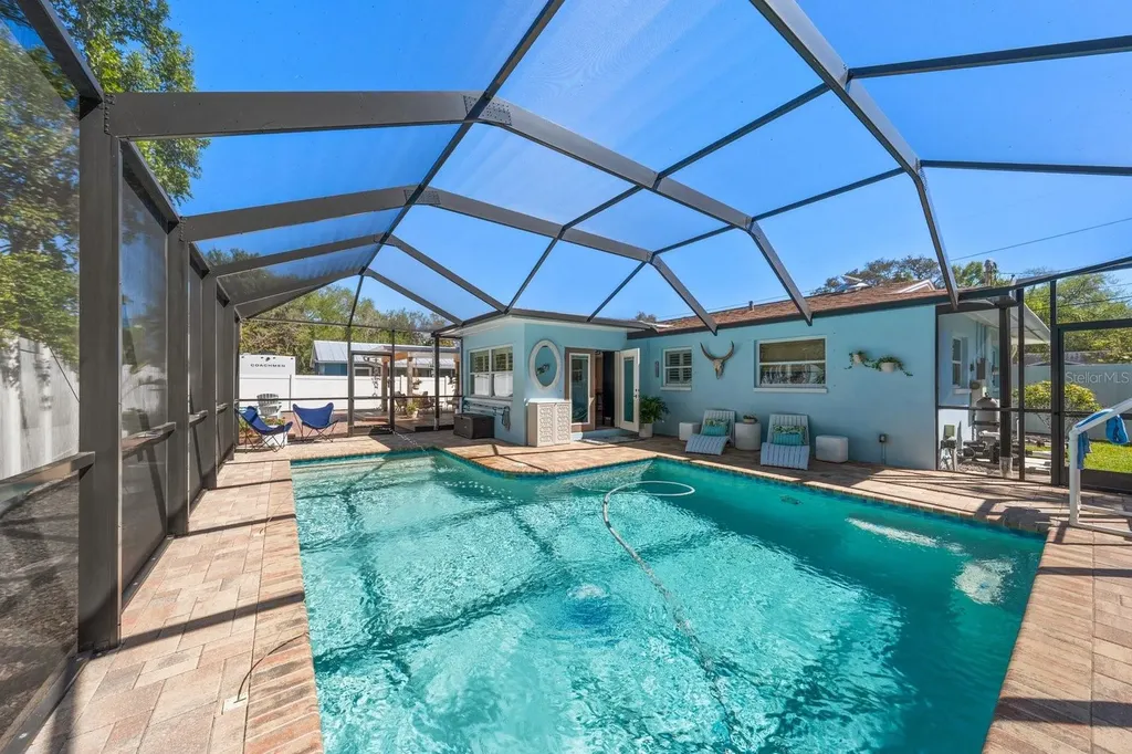 140 Highland Avenue Dunedin FL 34698