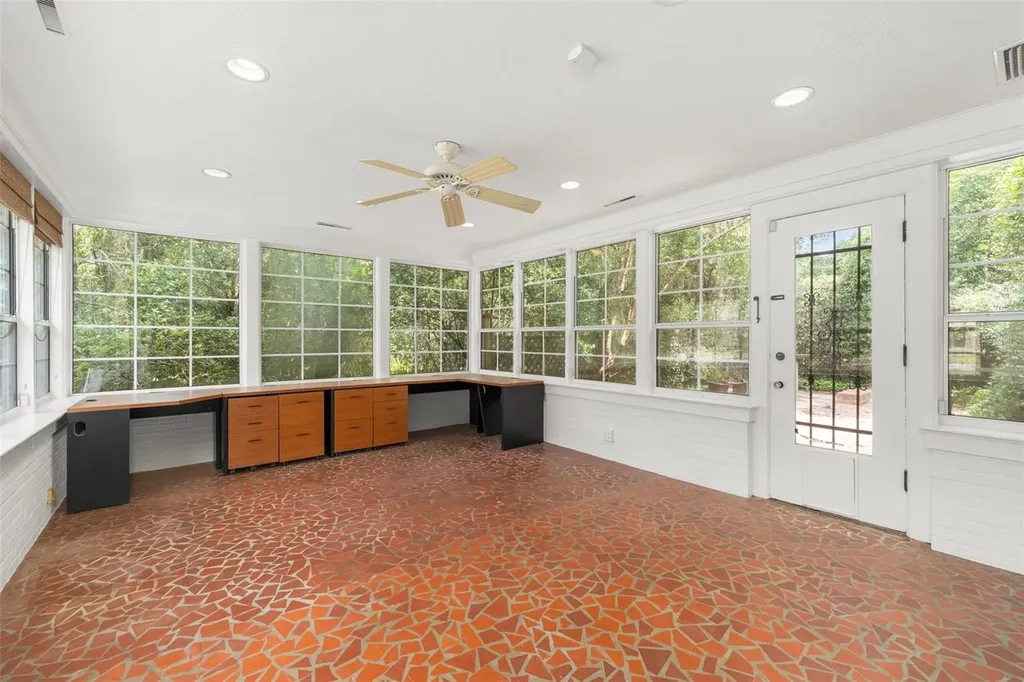 717 NE Boulevard Gainesville FL 32601