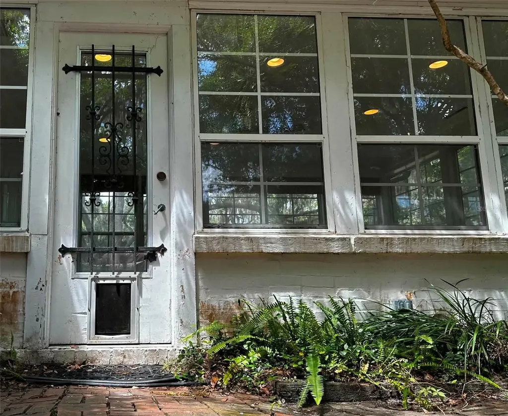 717 NE Boulevard Gainesville FL 32601