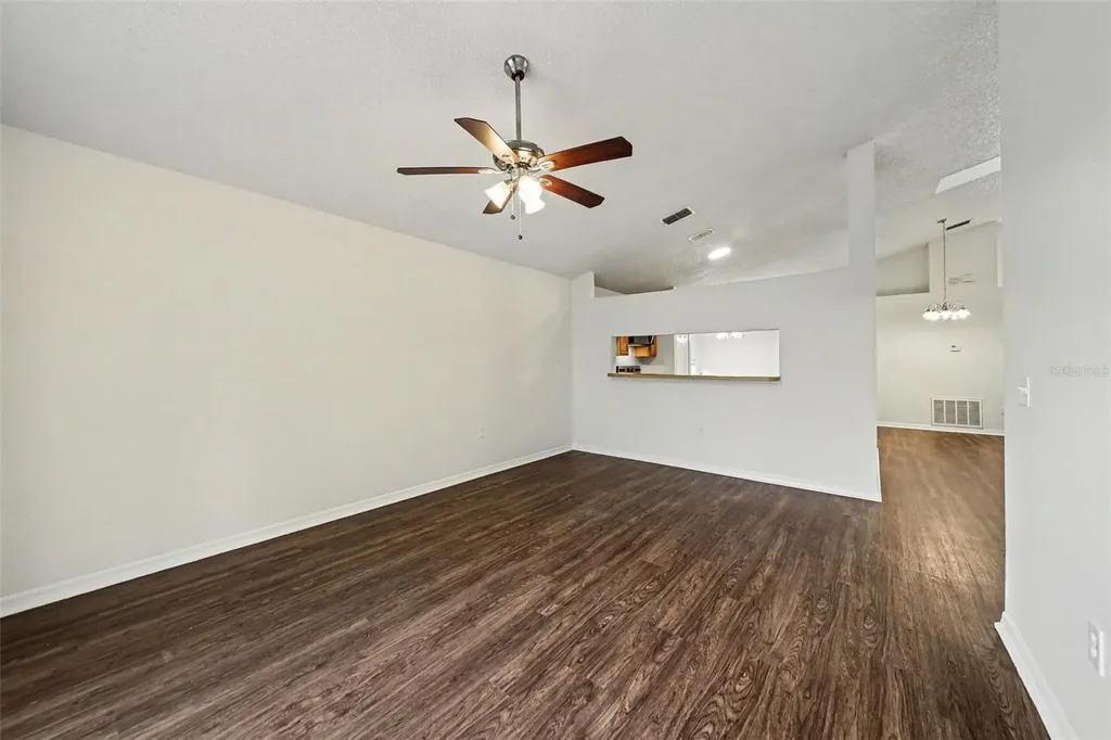 4308 Iveyglen Avenue Orlando FL 32826