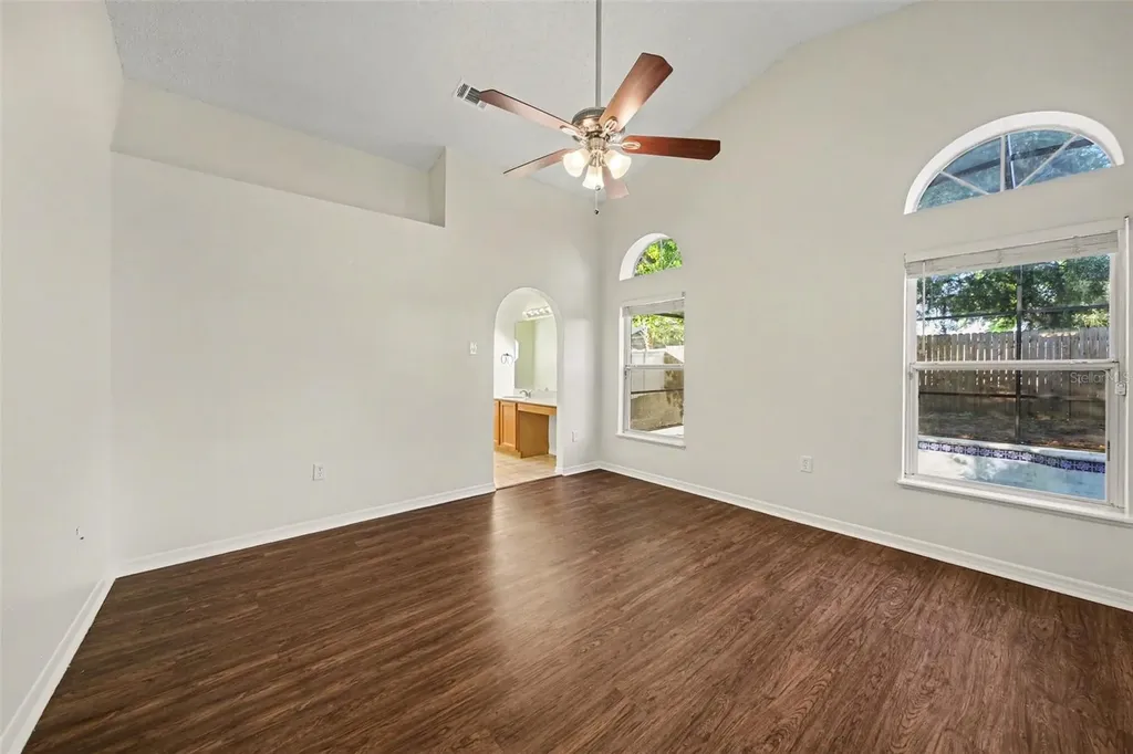 4308 Iveyglen Avenue Orlando FL 32826
